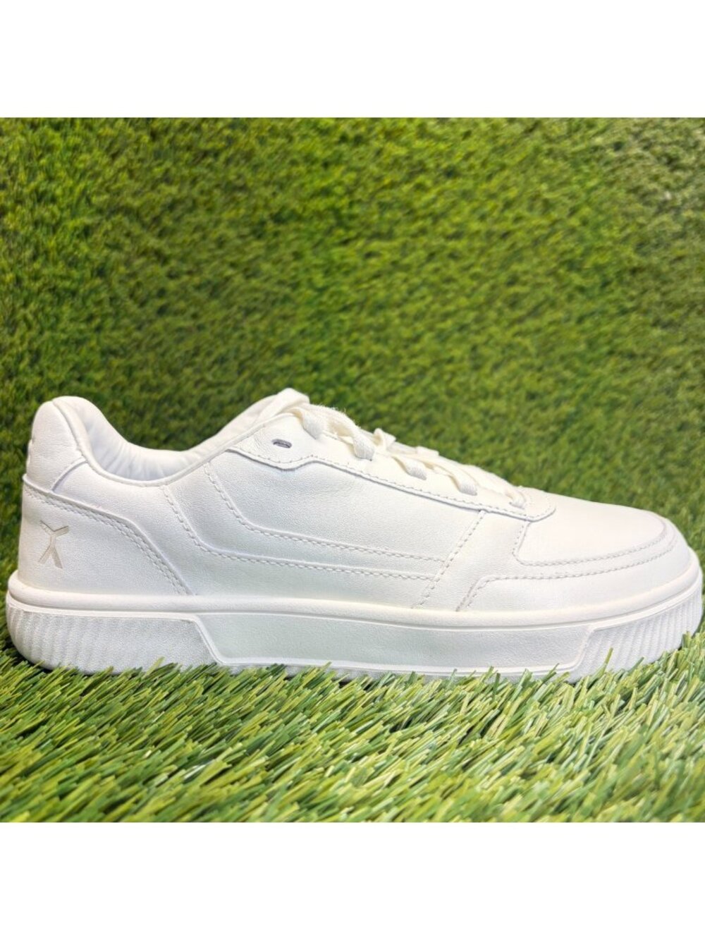 Flux Footwear Adapt Leather Trainer White Womens Size 8 Athletic Shoes Sneakers